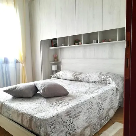 53-11 Cin R3659 Apartment
